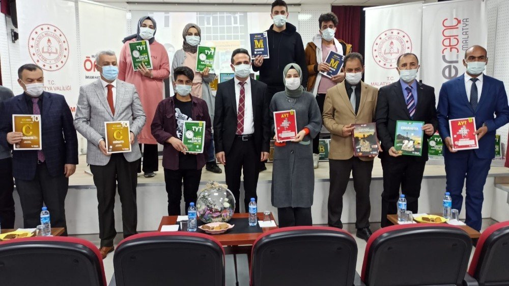 Öğrencilere Kitap Desteği