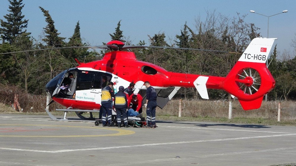 Kalp Krizi Geçiren Yaşlı Adamın Yardımına Ambulans Helikopter Yetişti