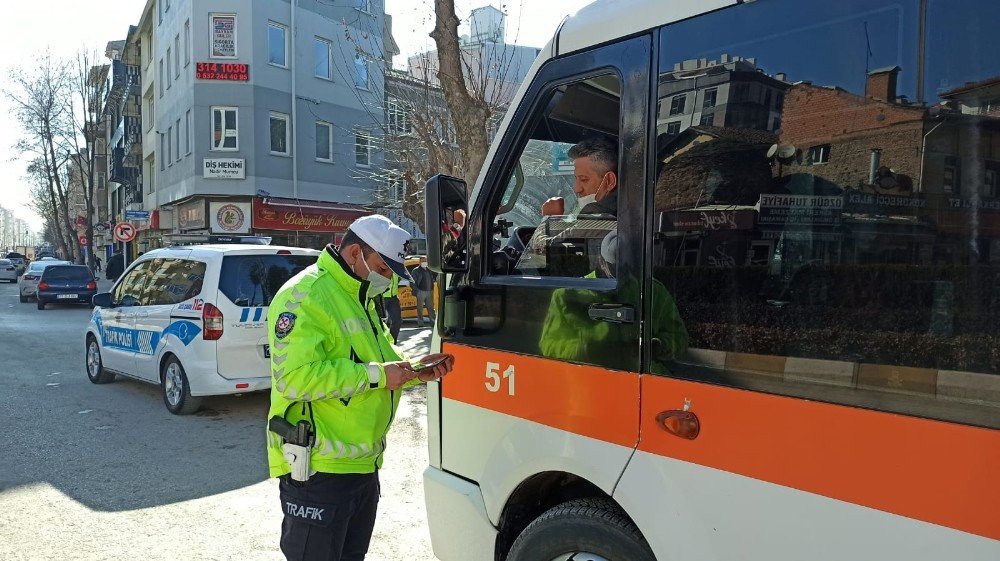 Trafik Ekiplerinden Korona Denetimi