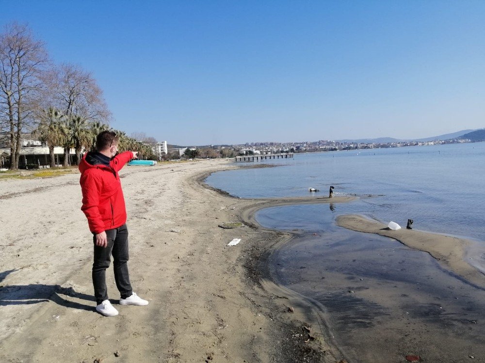 Erdek’te Korkutan Görüntü Deniz Çekildi
