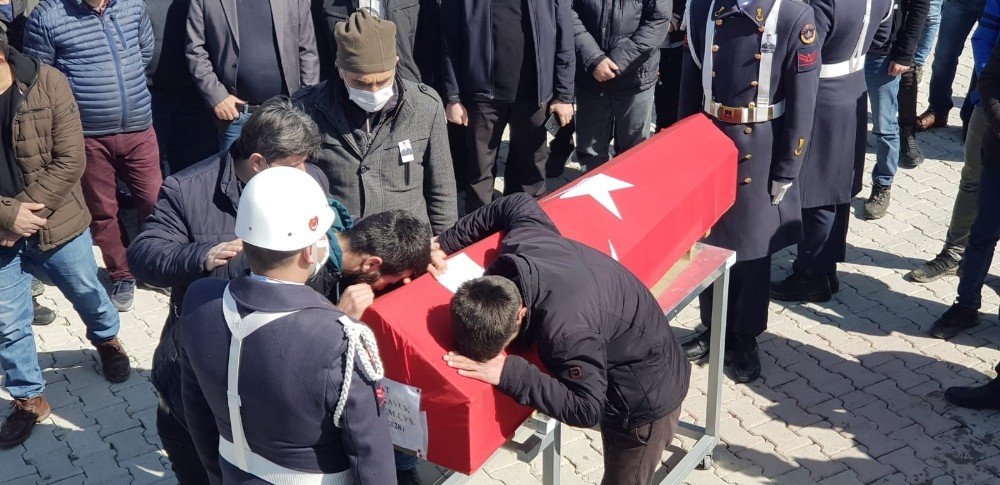 Trafik Kazasında Hayatını Kaybeden Uzman Çavuş Son Yolculuğuna Uğurlandı