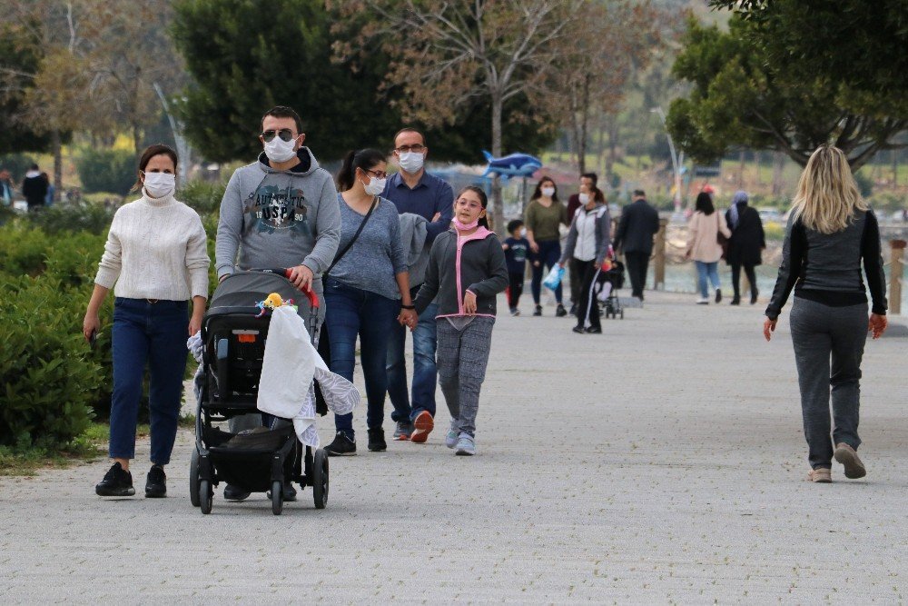 Yasağın Kalktığı Adana’da Piknik Alanları Doldu Taştı