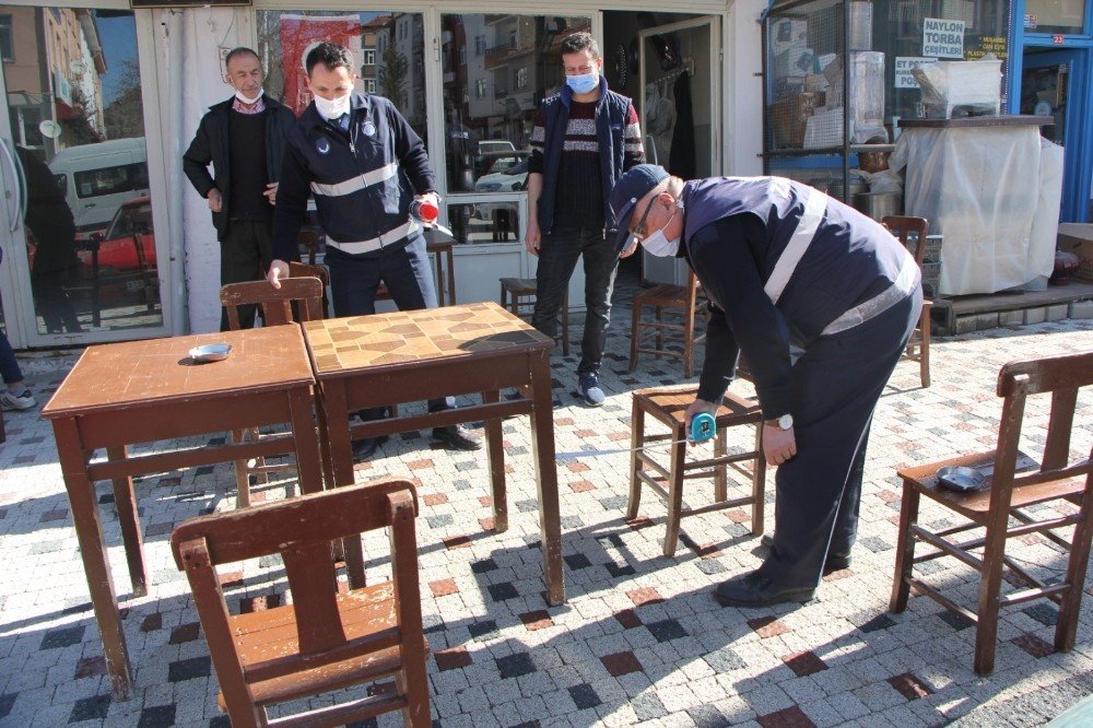 Hisarcık’ta İş Yerlerine Covıd-19 Oturma Planı İşareti Çizimi