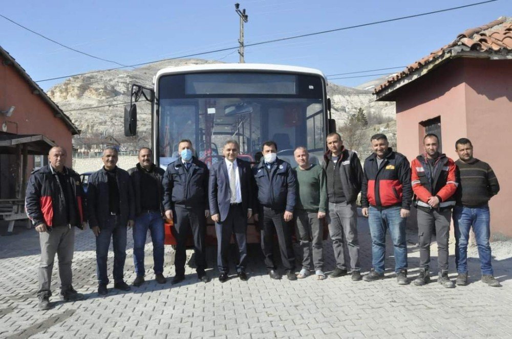 İ̇bb, Sivas’ın Gürün Belediyesine Otobüs Hediye Etti