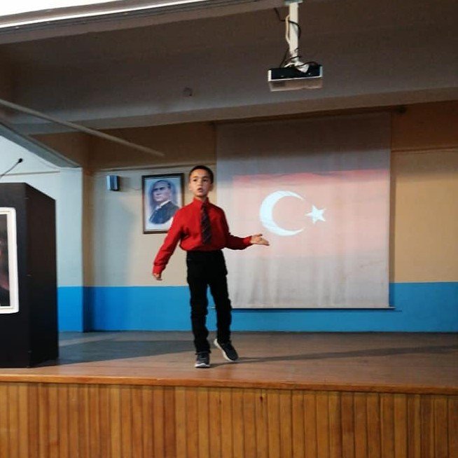 Selendi’de İ̇stiklal Marşı’nı Güzel Okuma Yarışması Düzenlendi