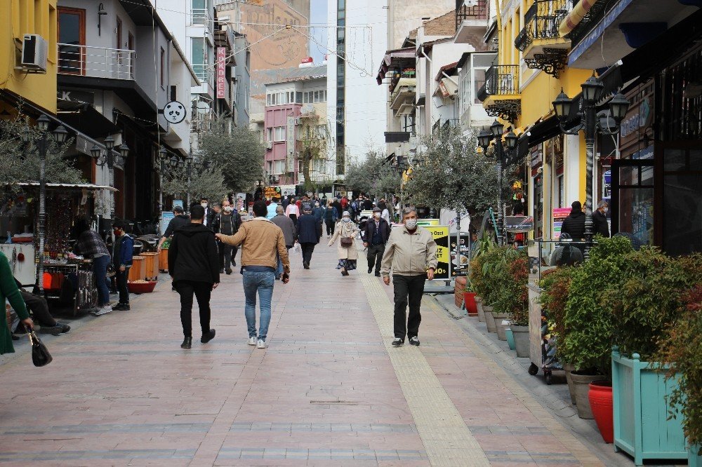 Aydın’da Vaka Sayıları Her Geçen Gün Artıyor
