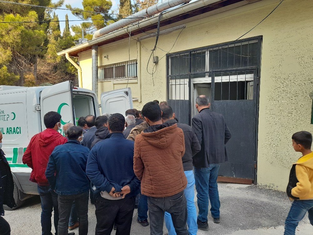 Balkonda Oyun Oynarken Düşen Çocuk Öldü