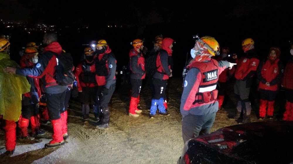 Bursa’da Kayıp Alarmı...35 Saattir Haber Alınamayan Genç Aranıyor