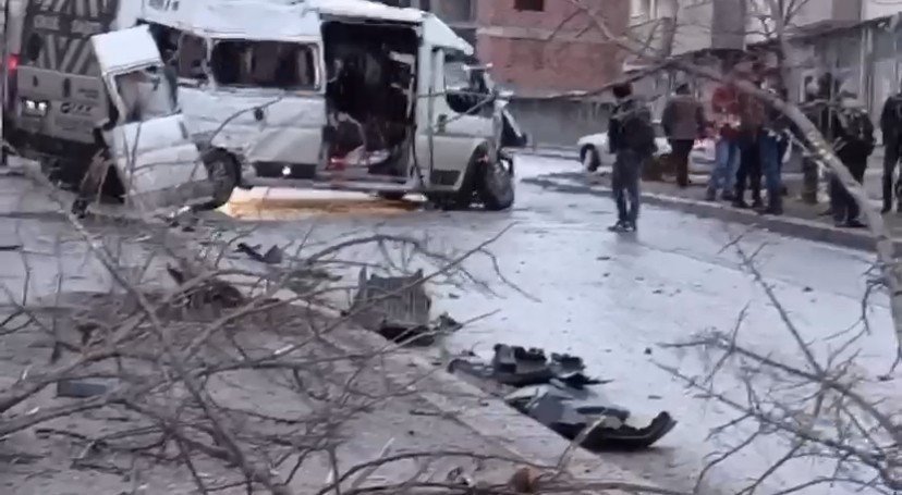 Eskişehir’de İtfaiye Aracı İşçi Servisi İle Çarpıştı: 1 Ölü, 11 Yaralı