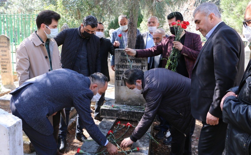 Gazelhan Tenekeçi Mahmut Mezarı Başında Anıldı