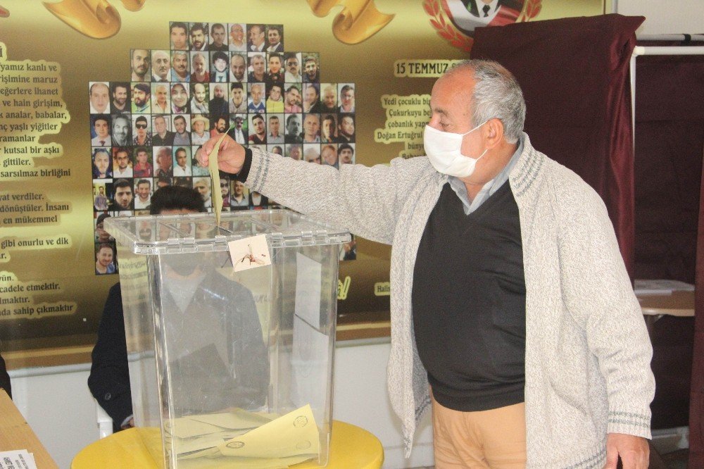 Pandemi Yasaklarında Muhtarlık Seçimi
