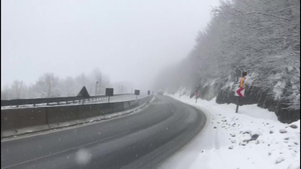 Bolu Dağı’nda Kar Yağışı Başladı