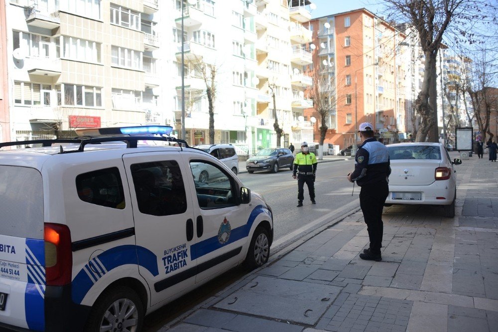 Zabıta Ekiplerinden Trafik Denetimi