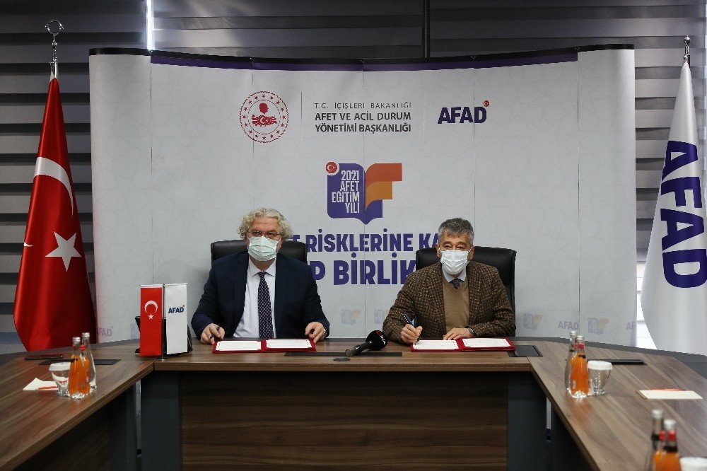 Afad İle Eczacılar Birliği Arasında İş Birliği Protokolü