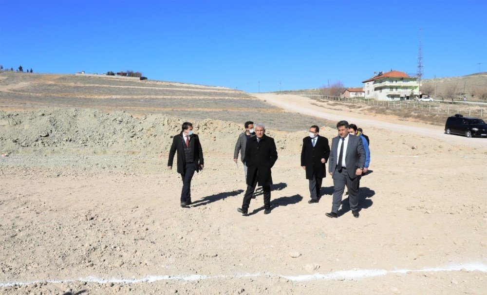 Battalgazi’de Gençler İçin Spor Yatırımları Sürüyor