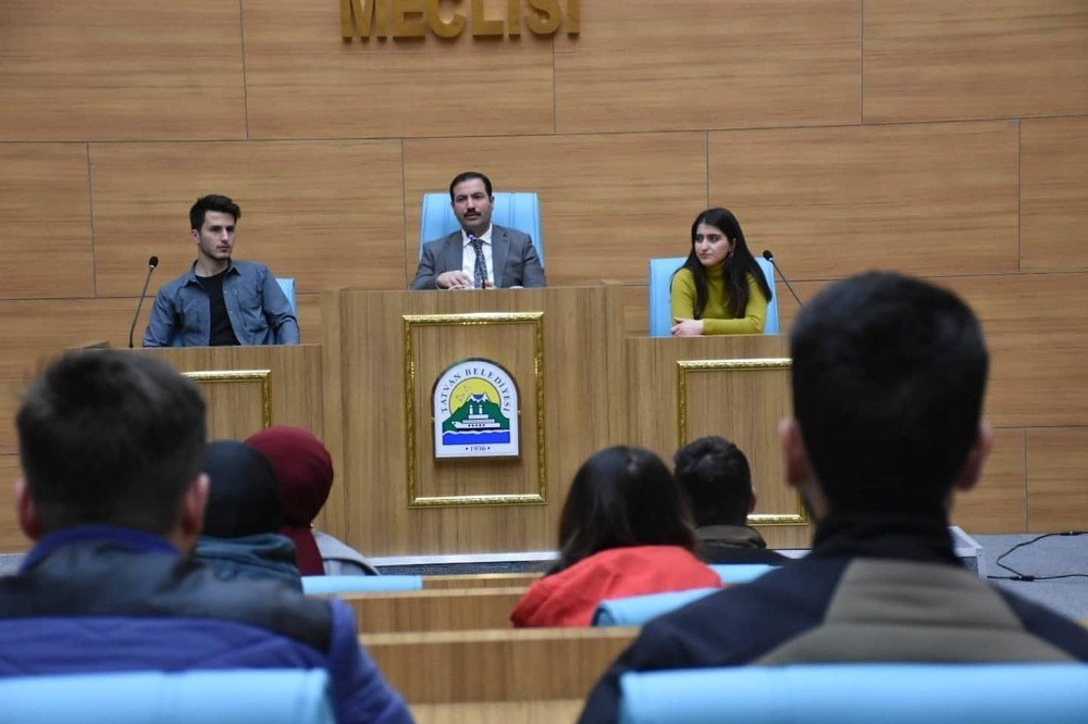 Tatvan Belediyesi Bünyesinde ‘gençlik Meclisi’ Kuruldu