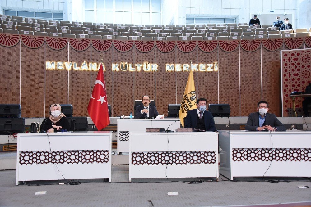 Başkan Altay "942 Kadın Çalışma Arkadaşımızla Şehrimize Hizmet Ediyoruz”