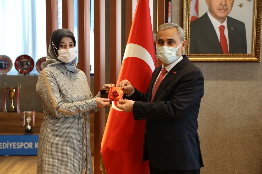 Başkan Işık: "kadınlar, En Önemli Değerlerimiz"