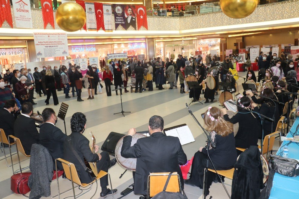 Malatya Park Avm’ De Kadınlar Günü Etkinliği