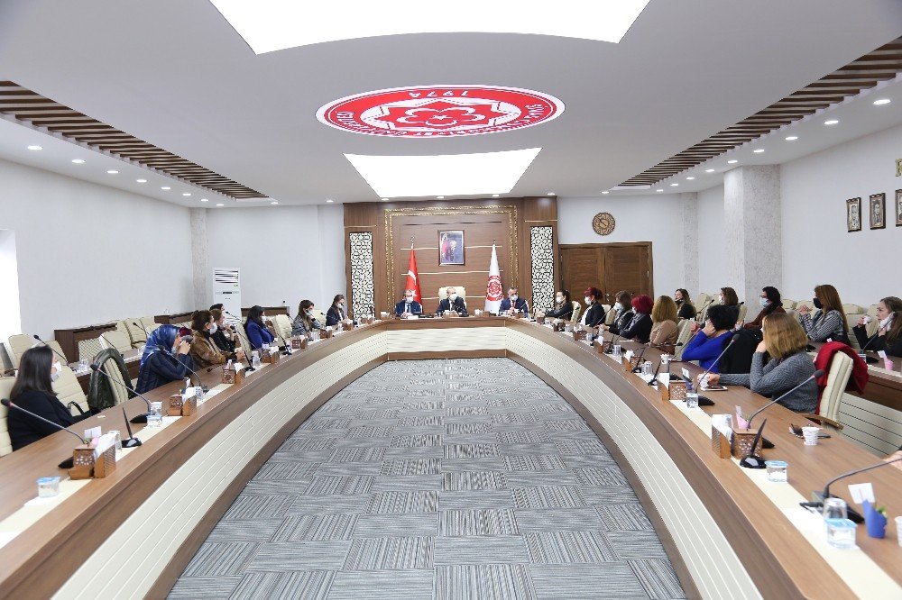 Scü Rektörü Yıldız: “kadınlar Toplum İçin Önemli Bir Değer”