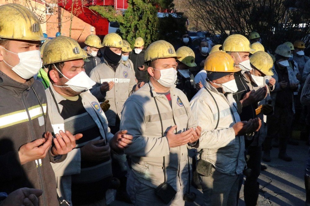 Grizu Patlamasında Şehit Olan 103 Madenci Törenle Anıldı