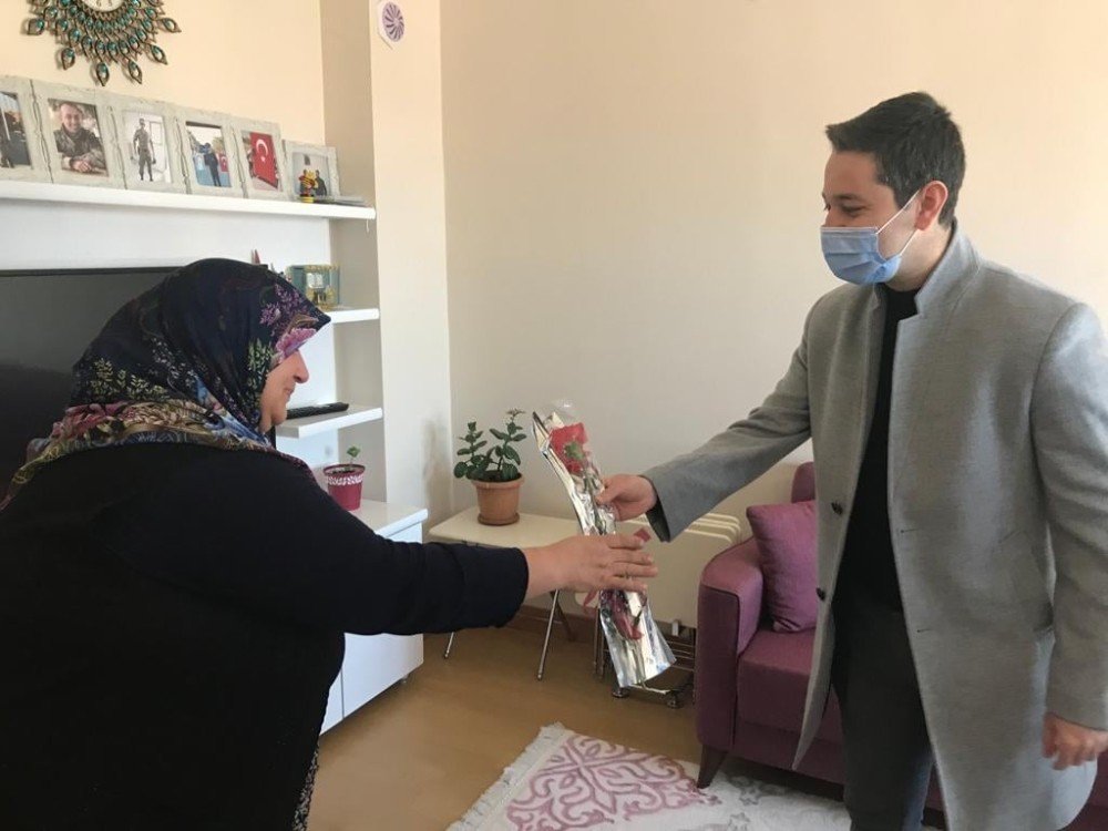 Altıntaş’ta Şehit Aileleri Ziyaret Edildi