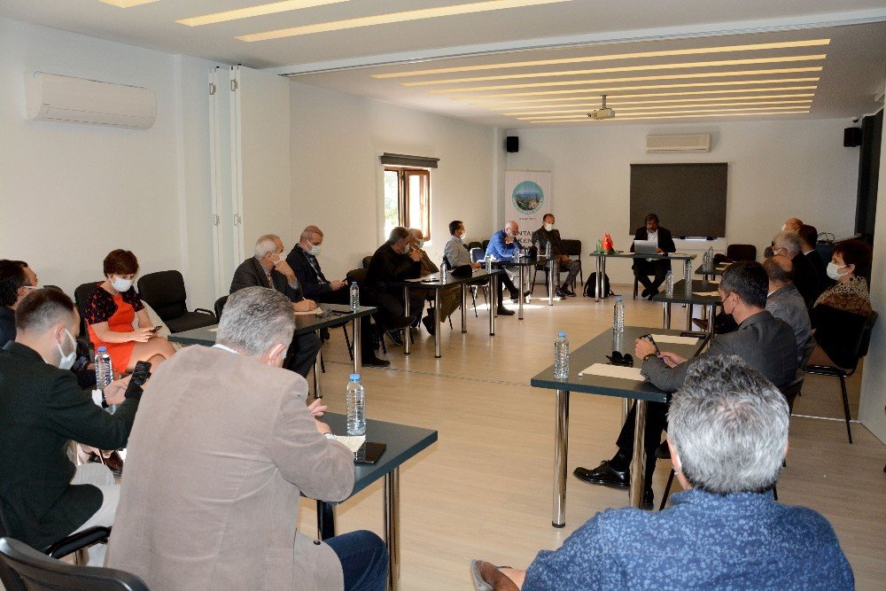 Turizmcilerden Çağrı: "ab İle İkili Görüşmeler Hızlandırılmalı"