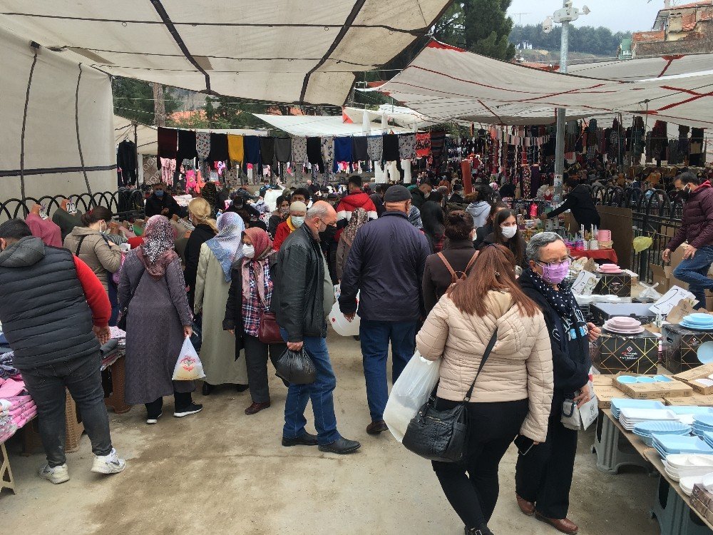 Pazar Alışverişi Korona Virüs Tanımıyor