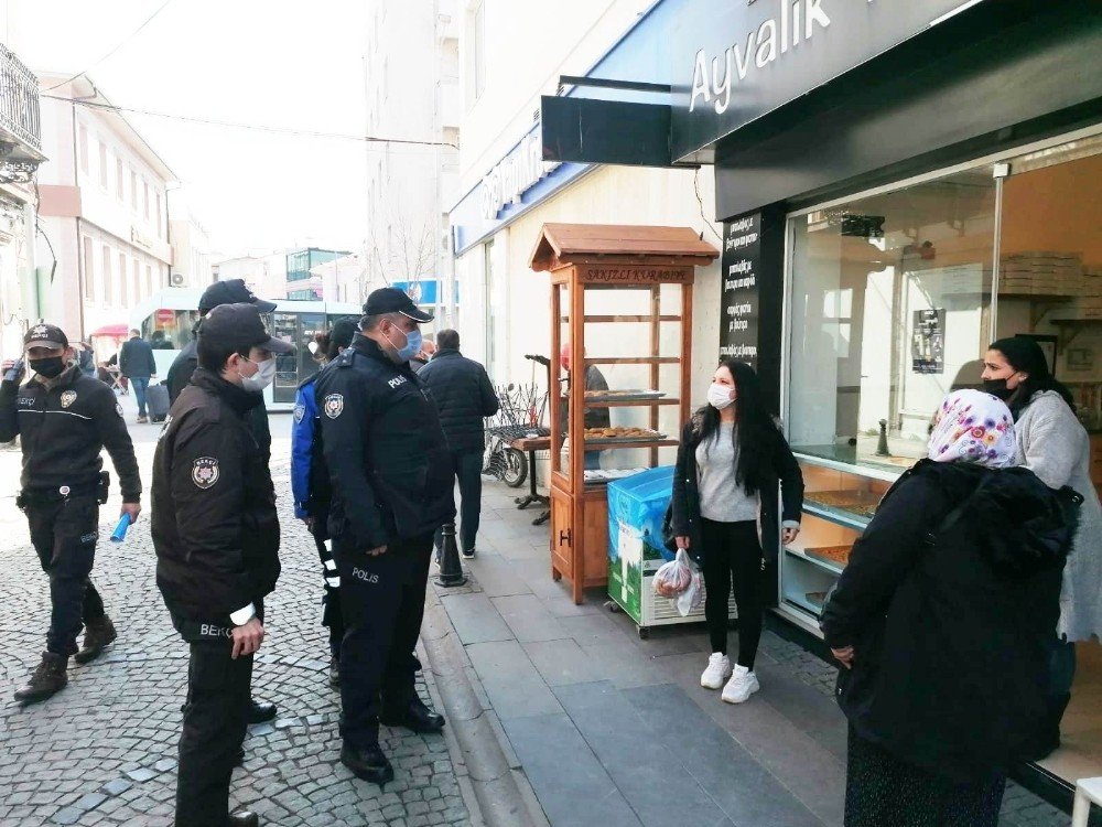Ayvalık’ta Polis Pandemi Denetimleri İçin Sahada