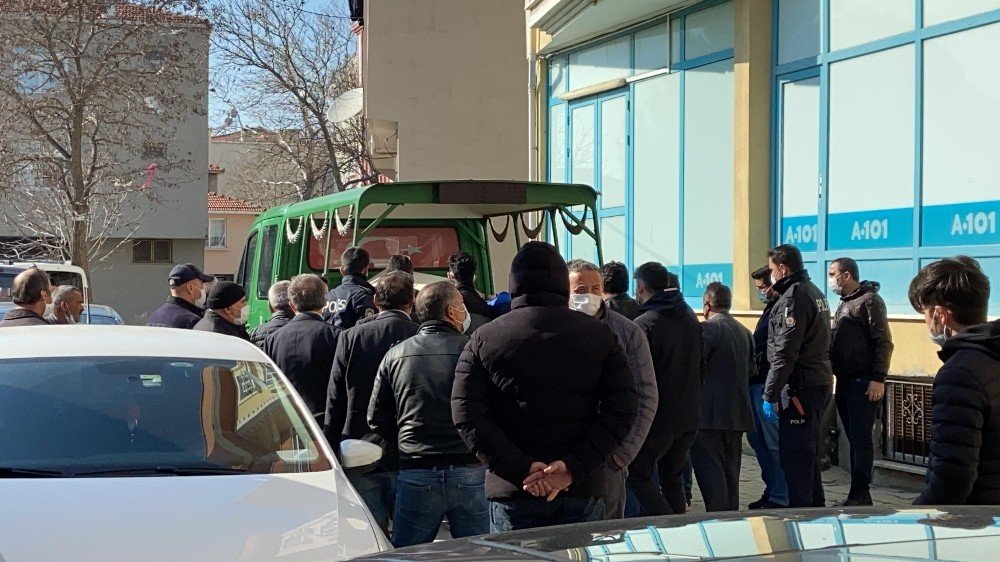 15 Yaşındaki Gencin Ölümünde Enerji İçeceği Şüphesi