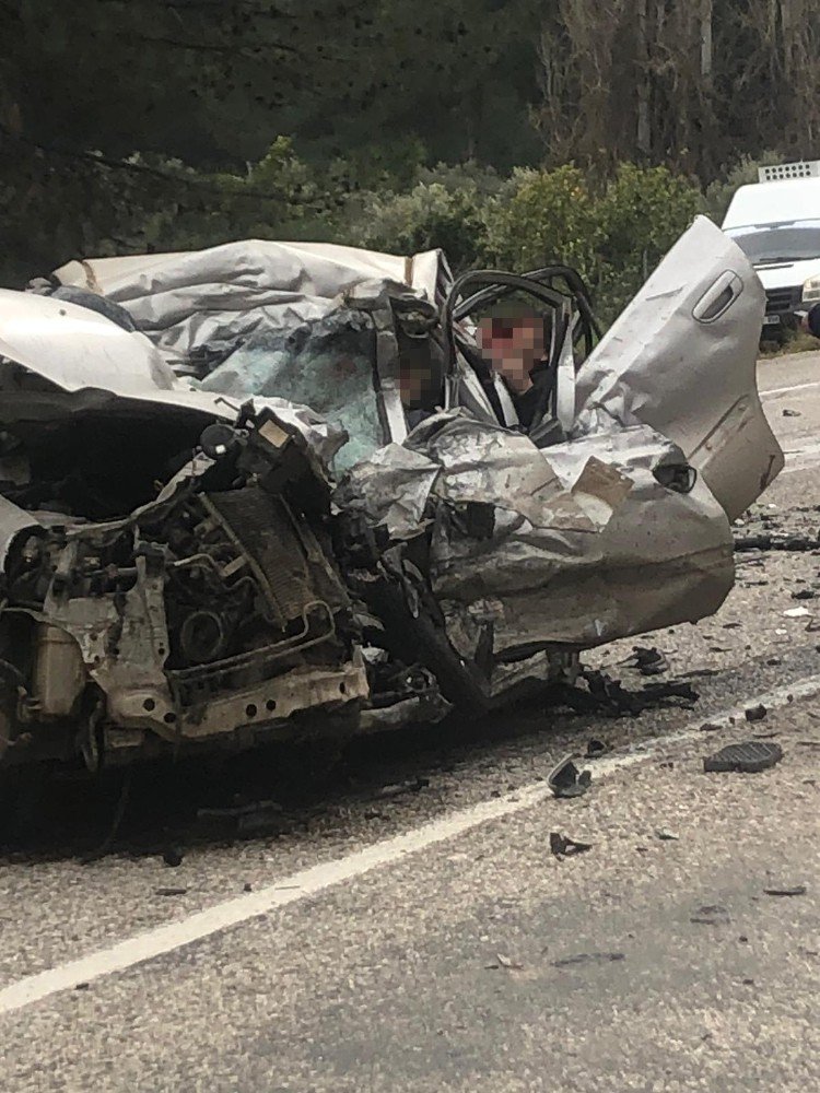 Fethiye-antalya Yolunda Feci Kaza: 5 Ölü (1)
