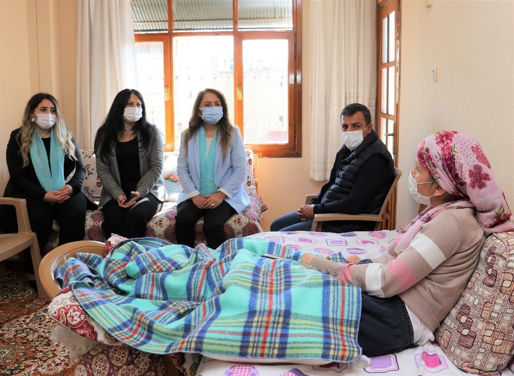 Başkan Yılmaz’dan, Felçli Kestaneoğlu’na 8 Mart Hediyesi