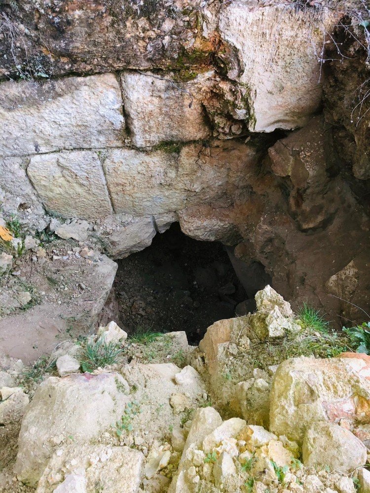 Kaçak Kazı Yapan 4 Kişi Serbest Bırakıldı