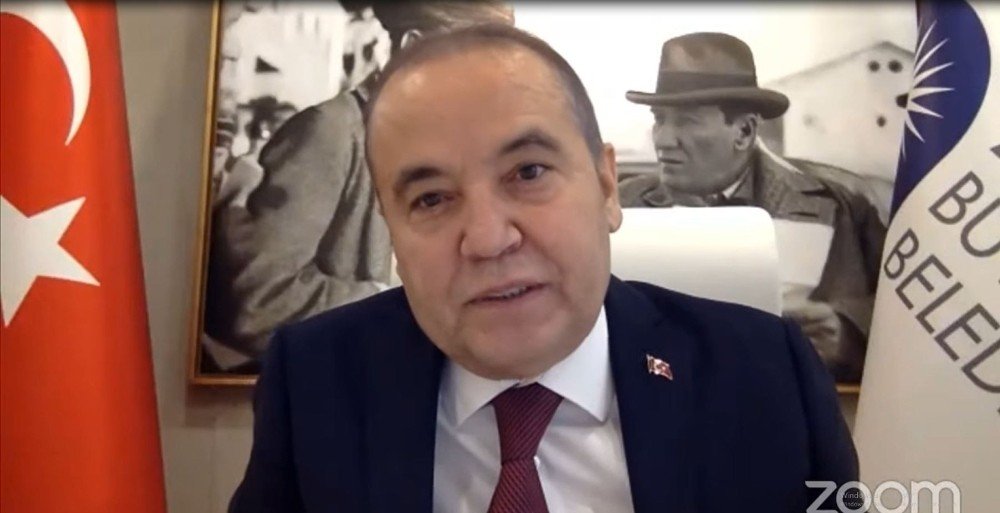 Başkan Böcek: "büyükşehir Yasası, Kırsalda Yaşamanın Maliyetini Artırdı"