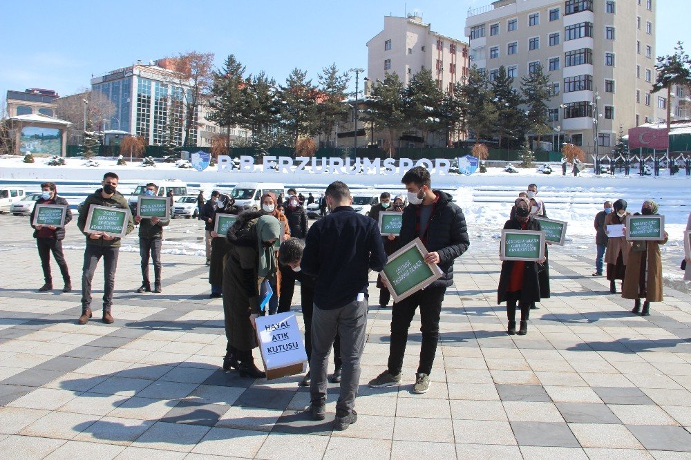 Atanamayan Öğretmenlerden Basın Açıklaması