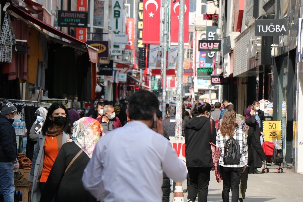 Mutant Virüsün Yayıldığı Samsun’da Vatandaşlar Da Ev Ziyaretlerinden Şikayetçi