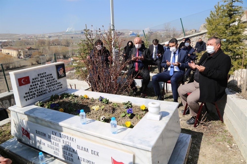 Şehit Jandarma Uzman Çavuş İ̇brahim Tetik Dualarla Anıldı