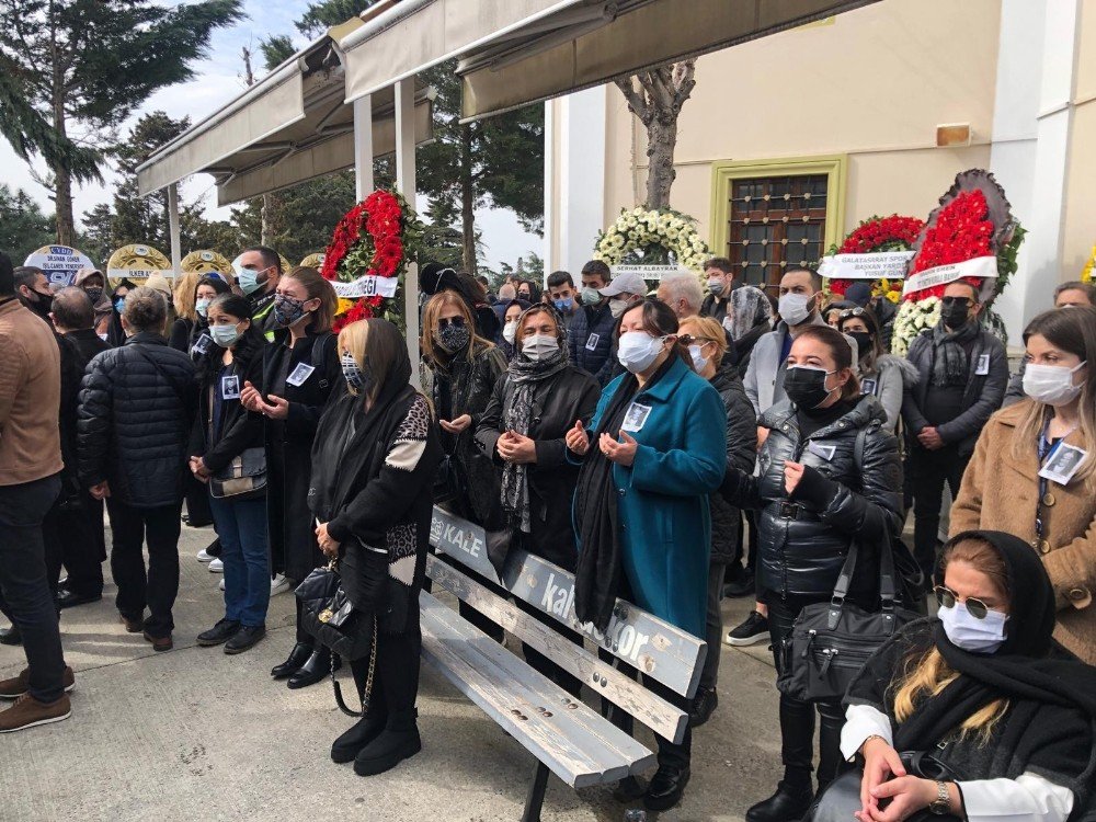 Usta Oyuncu Rasim Öztekin Son Yolculuğuna Uğurlanıyor