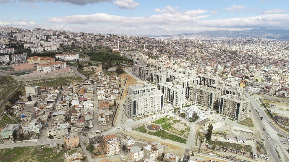 Uzundere Karabağlar’ın Örnek Mahallesine Dönüşüyor