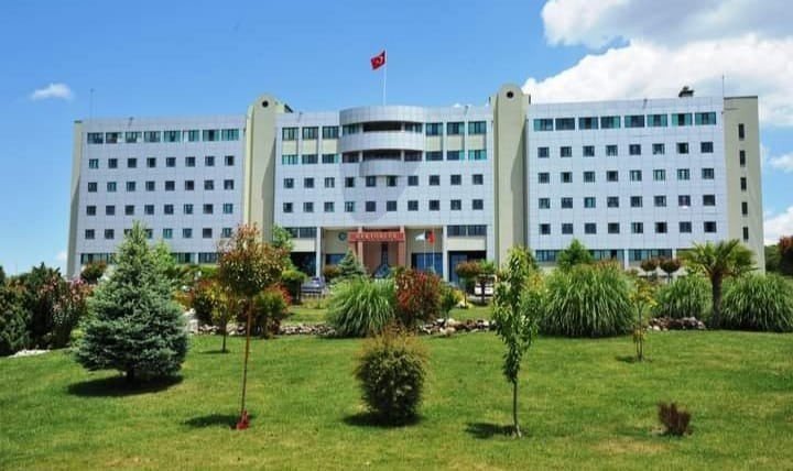 Balıkesir Üniversitesi Mezunlarına İstihdam Ofisi Kuruyor