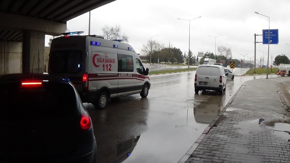 Köprü Altında Araç İçerisinde Hareketsiz Halde Bulundu