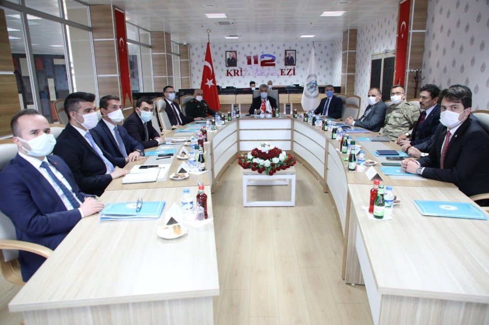 Erzincan’da, İ̇l Güvenlik Ve Asayiş Koordinasyon Toplantısı İle Kaymakamlar Toplantısı Yapıldı