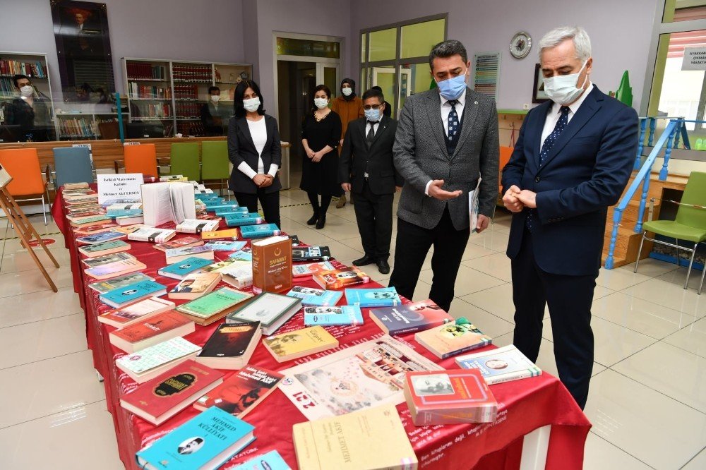 Isparta’da Mehmet Akif Ersoy Kitapları Sergisi