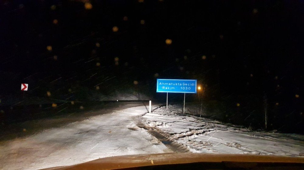 Meteoroloji Uyarmıştı, Kar Yağışı Karabük’te Başladı