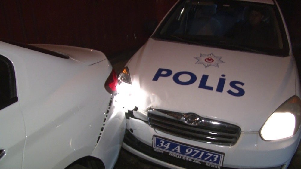Polisin ’dur’ İhtarına Durmayarak Kaza Yapan Şüpheli Şahıslar, Suç Makinesi Çıktı