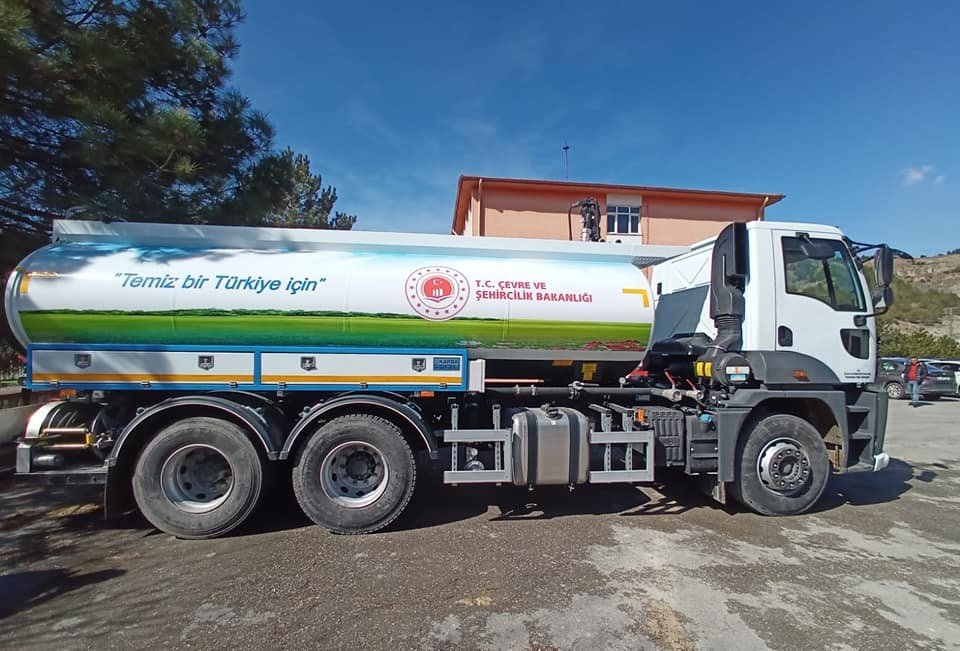 Çevre Ve Şehircilik Bakanlığı’ndan 13 Tonluk Su Tankeri Hibe Edildi