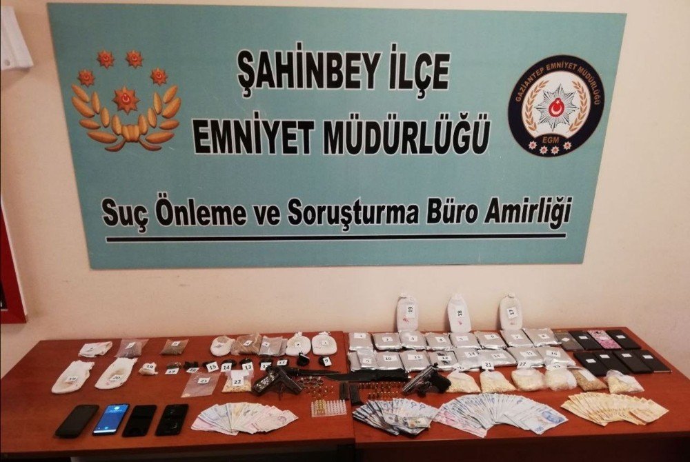 Gaziantep’te 4 Kilo 704 Gram Uyuşturucu Ele Geçirildi