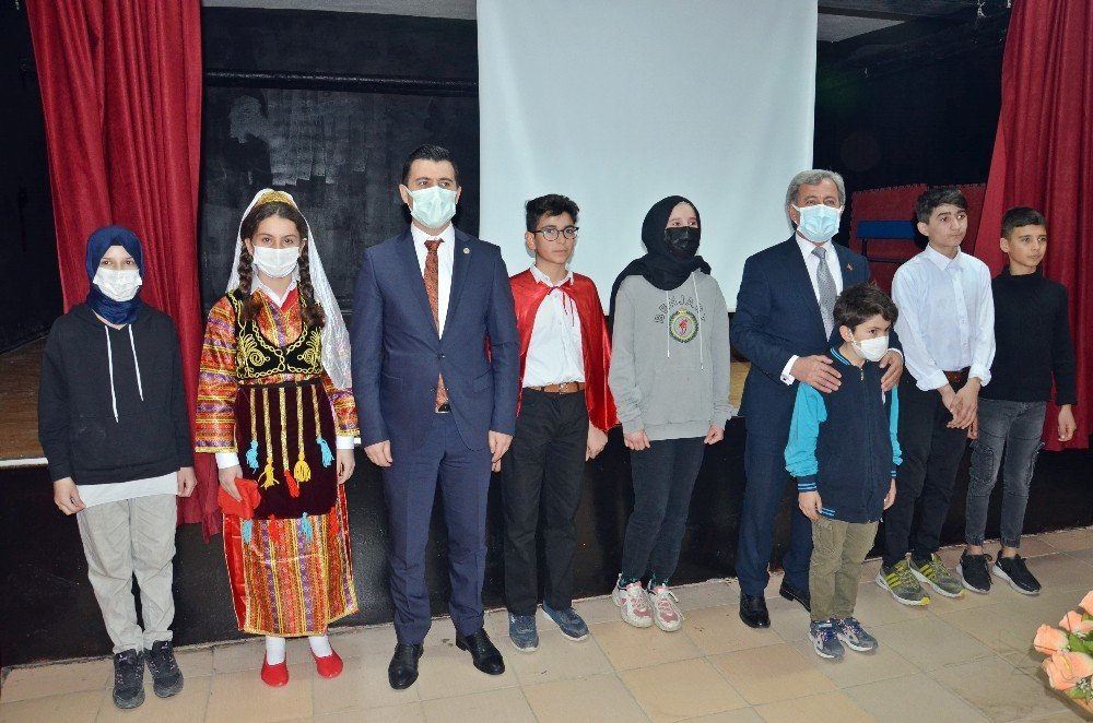 Günyüzü’de İ̇stiklal Marşının Kabulünün 100. Yılı Kutlandı