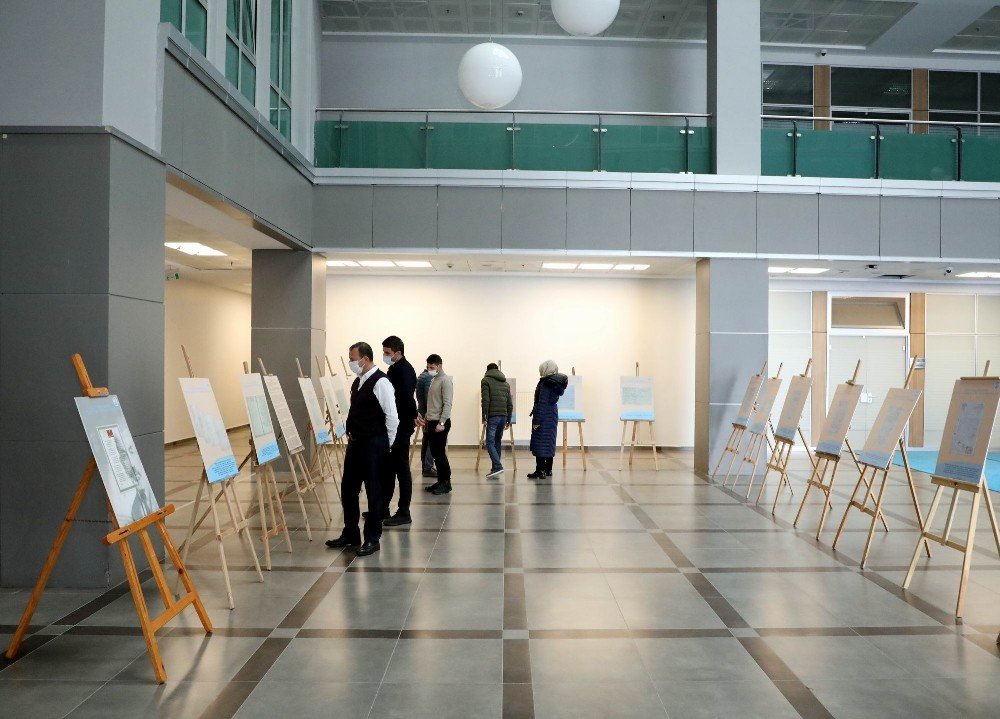 Kayseri Üniversitesi’nde ’arşiv Belgelerinde İ̇stiklal Marşı Ve Mehmet Akif Ersoy’ Konulu Sergi Açıldı