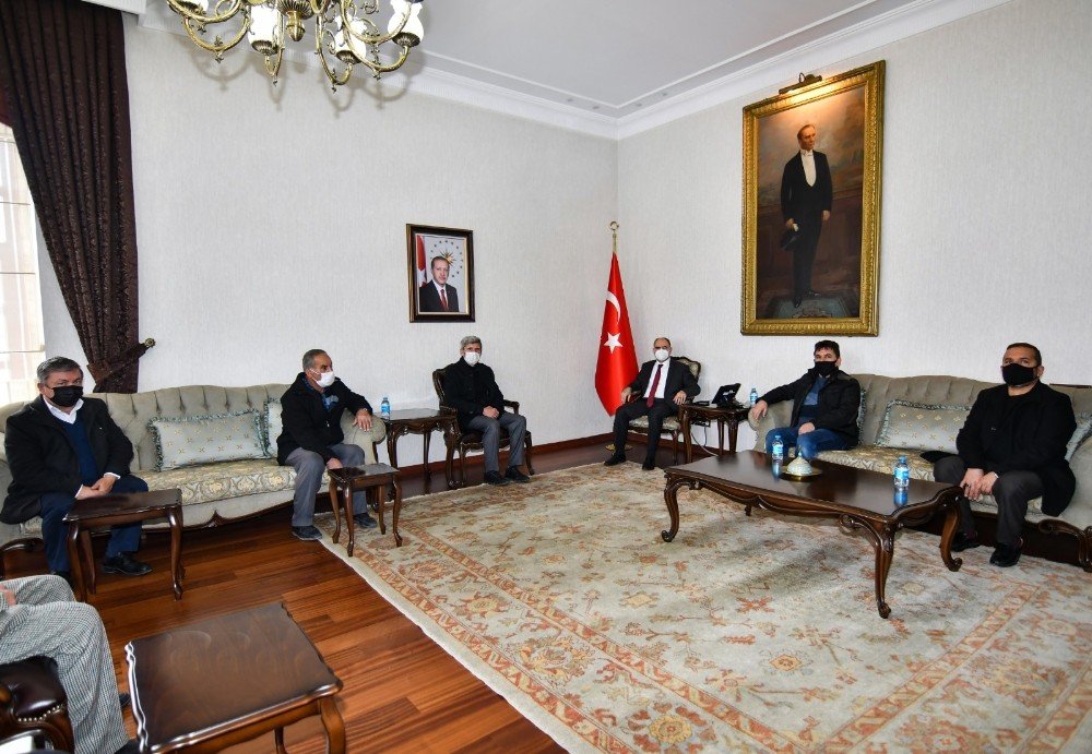 Vali Özkan: "şehitlerimizin Emanetlerine Hizmet Etmenin Gururunu Yaşıyoruz"